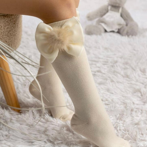 Meia Pata Long Velvet Fur Bow Socks Pearl