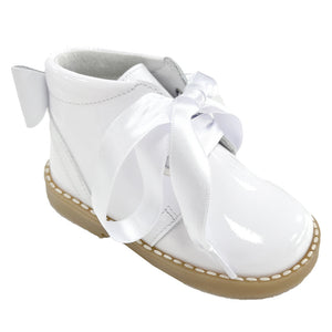 Andanines Bow Back Boot White/White