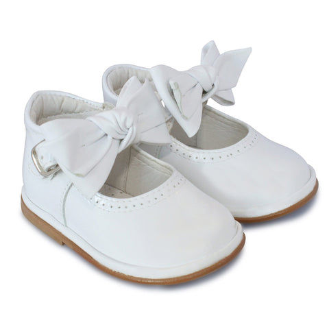 Borboleta Vitoria Leather White