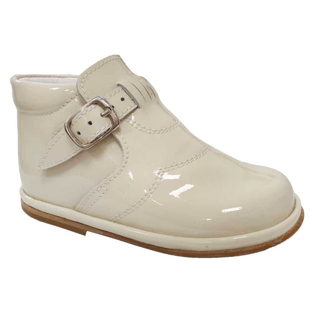 Borboleta Diego Patent Leather Boots Cream