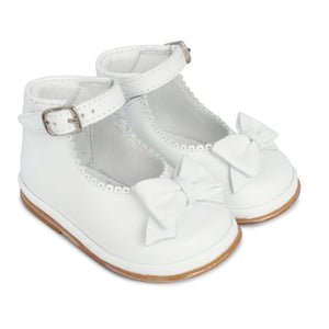 Borboleta Ruby Leather White Bow Shoes